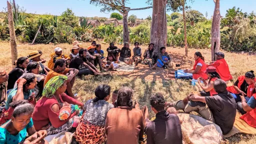 Formación al aire libre en Madagascar