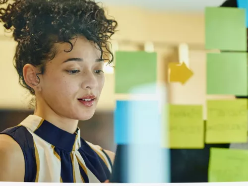 women with post it notes